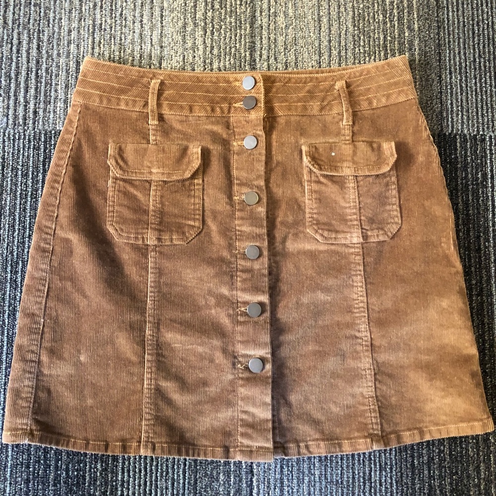 Vintage cut, corduroy skirt